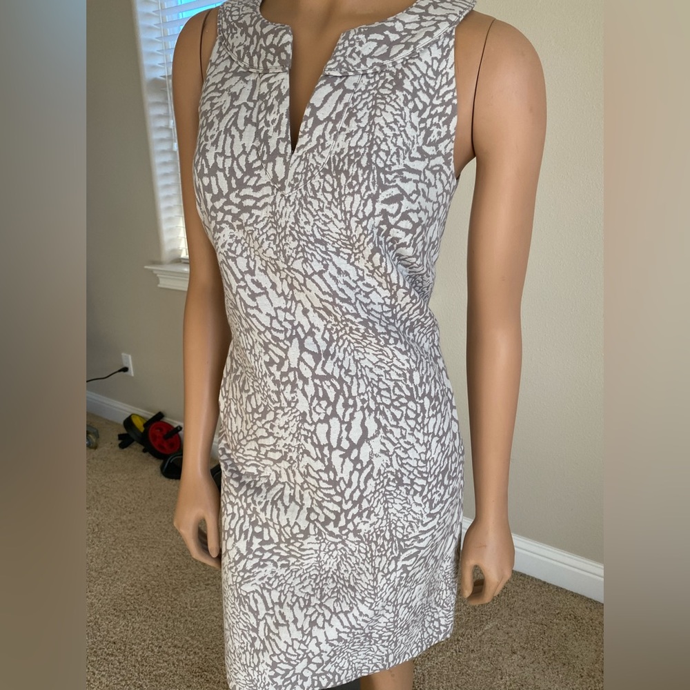 Flattering work Dress Banana Republic size 6 - Picture 3 of 11